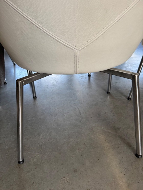 Image 1 of Fauteuils design vintage en cuir blanc, confort et qualité supérieurs, lot de 6.