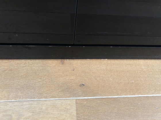 Image 1 of CASSINA nera molto eccedente a 2 ante con ripiani a incastro