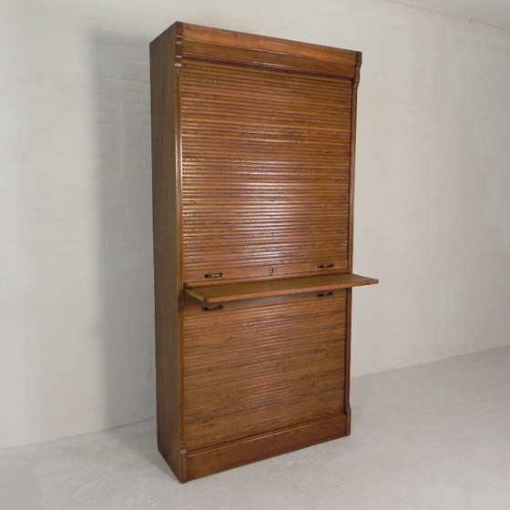 Image 1 of Cassonetto per tapparella alto 229 cm con due ante una sopra l'altra, anni '30