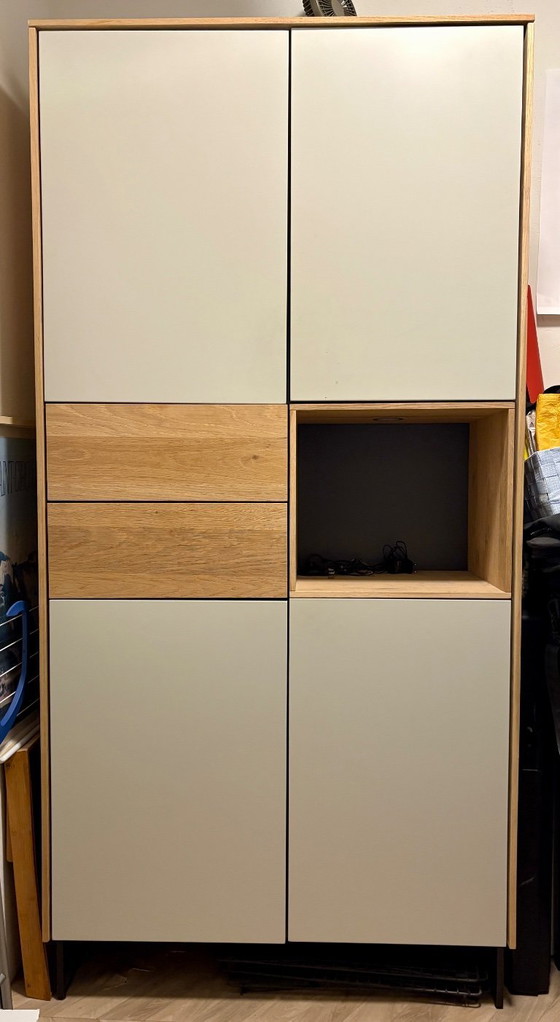 Image 1 of Set composto da: credenza Xooon e mobile alto con illuminazione.