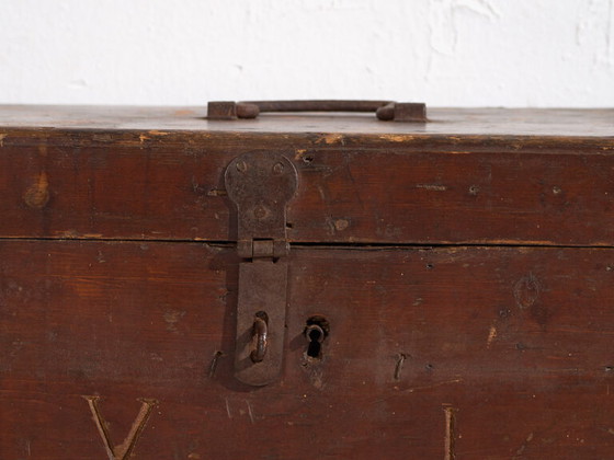 Malle ancienne grenat (c.1900) #9 – Commodes, Rustic (photo 19 of 40)