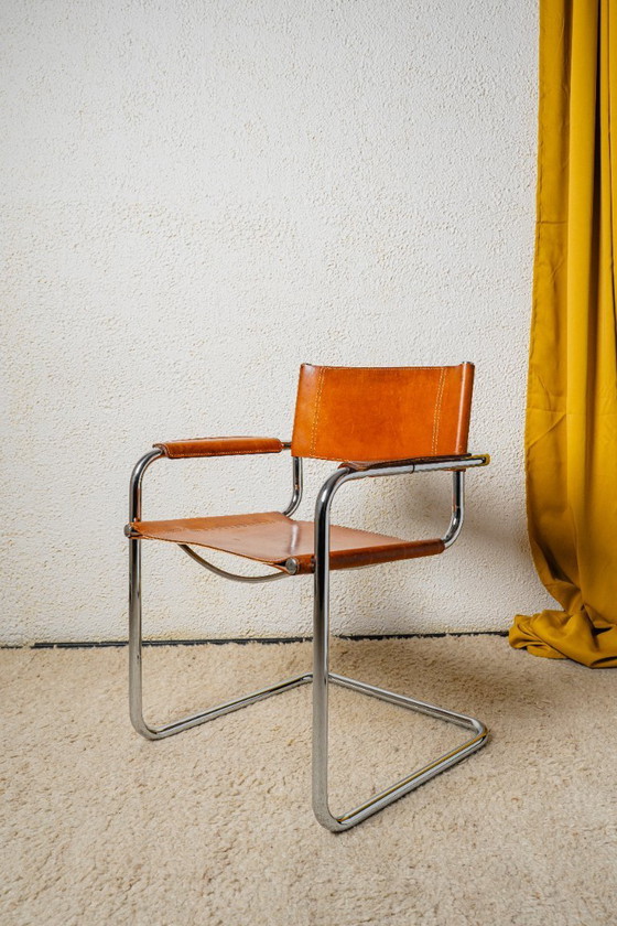 Image 1 of 2 sedie MG5 Mart Stam & Marcel Breuer Mid-Century Modern in pelle marrone cognac, anni '70