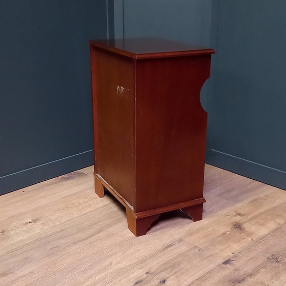 Image 1 of Kleine Vintage Bachelors cabinet