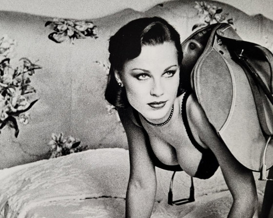 Image 1 of Helmut Newton Saddle I, Paris, 1976 | Impression offset, Collection spéciale 1979