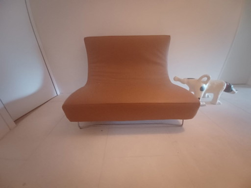 Ligne Roset con nuova copertina in pelle
