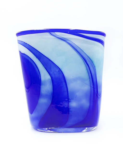 Vase en verre français bleu et bleu clair Verrerie d'Art Au Village 1995