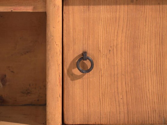 Antique low sideboard in pine wood – China, circa 1930 – Iron (photo 36 of 40)