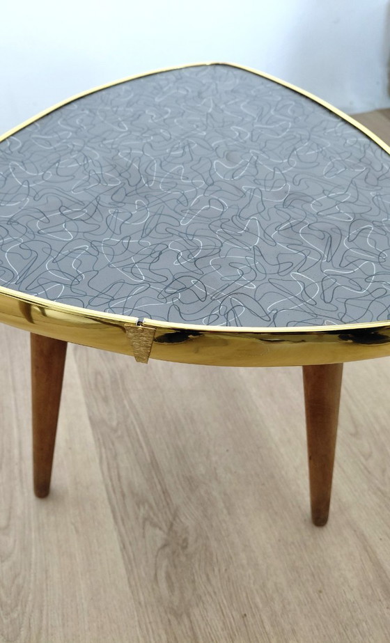 Image 1 of Beistelltisch aus den Fünfzigern mit Bumerang-Motiv