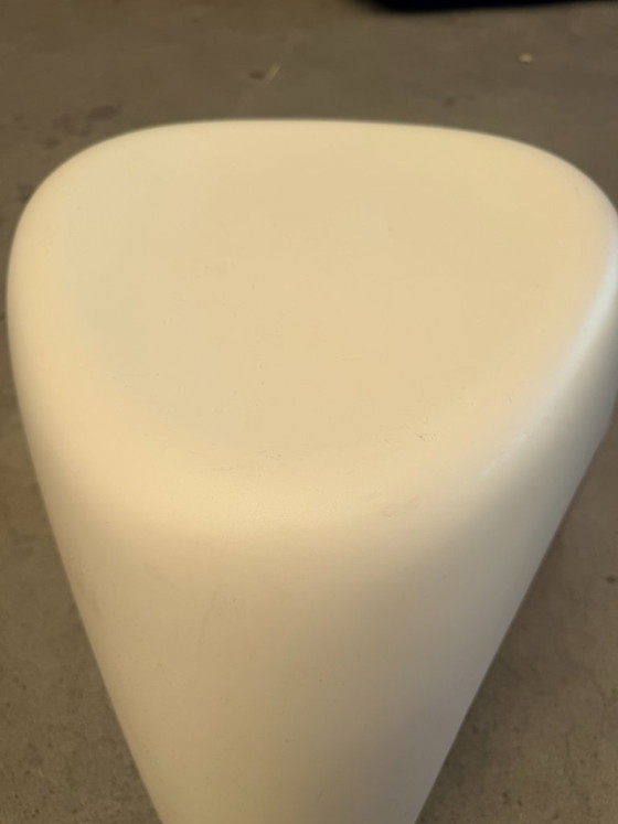Sgabello Vitra Elephant di Sori Yanagi (disponibilità: 5) – Sgabelli, Plastic (photo 19 of 22)
