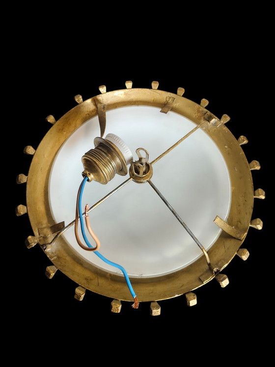 Image 1 of Französische Sunburst Nagellampe 1940er Blattgold Opalglas Brutalist Design / French Sunburst Wall Lamp 1940s Gilded Opaline