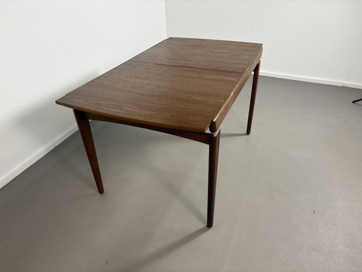 Vintage uitschuifbare Teak Tafel jaren’60