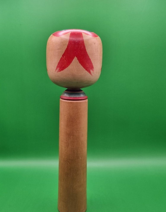 Vintage Hijiori kokeshi by Shoichi Sato from 1995. – Decorative Objects, Wood (photo 3 of 6)