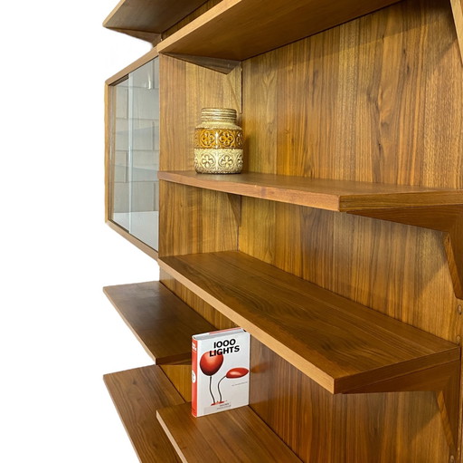 Poul Cadovius wall system