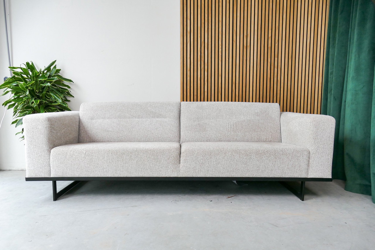 3 Seater Sofa Beige Enzo Luca | €595 | Whoppah