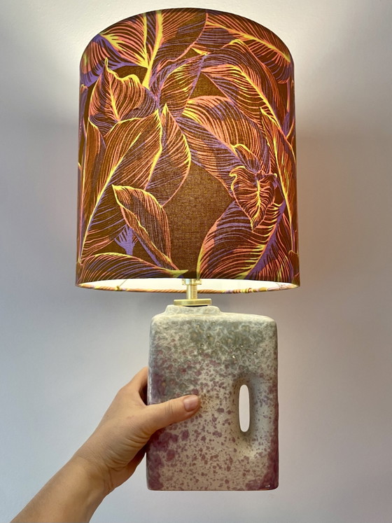Übelacker tafellamp - batterijgevoede lamp op een haardvaas met botanische lampenkap | 42 cm (photo 4 of 15)