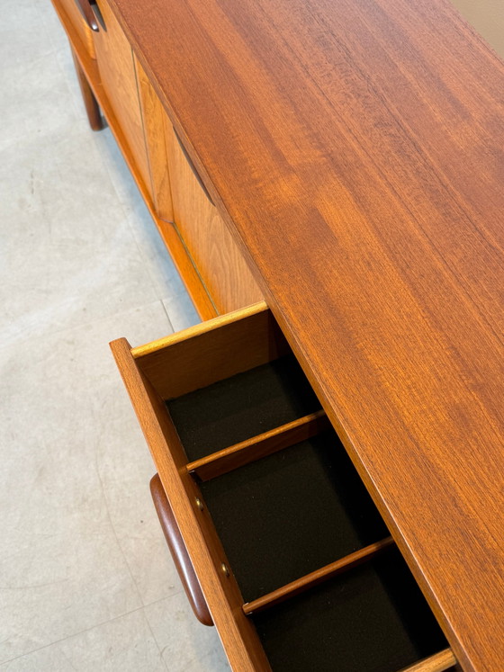 Credenza in teak Jentique – Design moderno di metà secolo – Credenze, Wood (photo 3 of 10)