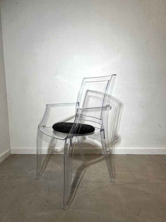 Fauteuil design transparent « Arthur » – Sieste (photo 2 of 5)