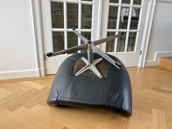 Image 1 of 2 Designstühle