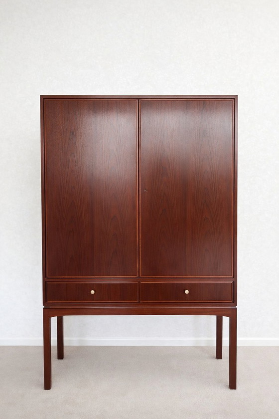 Image 1 of Vintage hoge (tv) kast