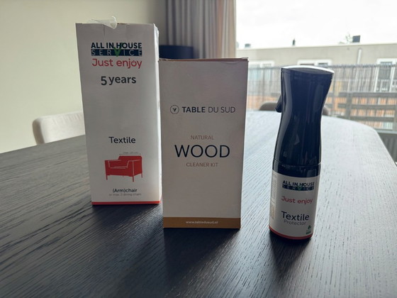Table and chairs from Table Du Sud – Dining set, Wood (photo 8 of 11)