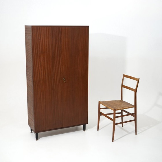 Image 1 of Teakhouten kledingkast met interne planken, jaren 60