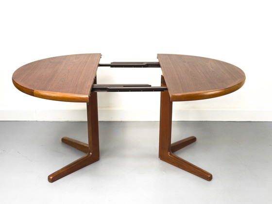 Image 1 of Danish Round Extendable Dining Table in Teak, 1970s