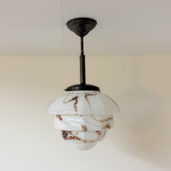 Image 1 of Lampada a sospensione Art Déco con paralume in vetro marmorizzato
