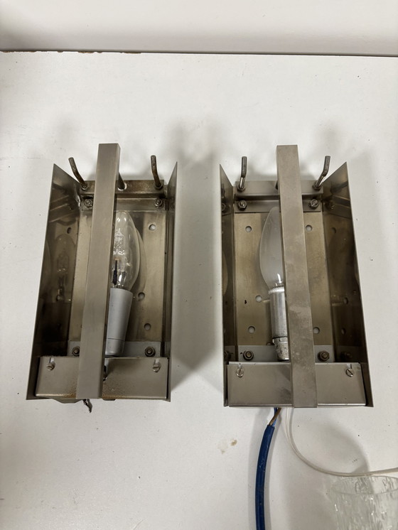 Image 1 of Juego de dos lámparas de pared con cristal de metal cromado, Doria Leuchten. Holanda, jaren 70
