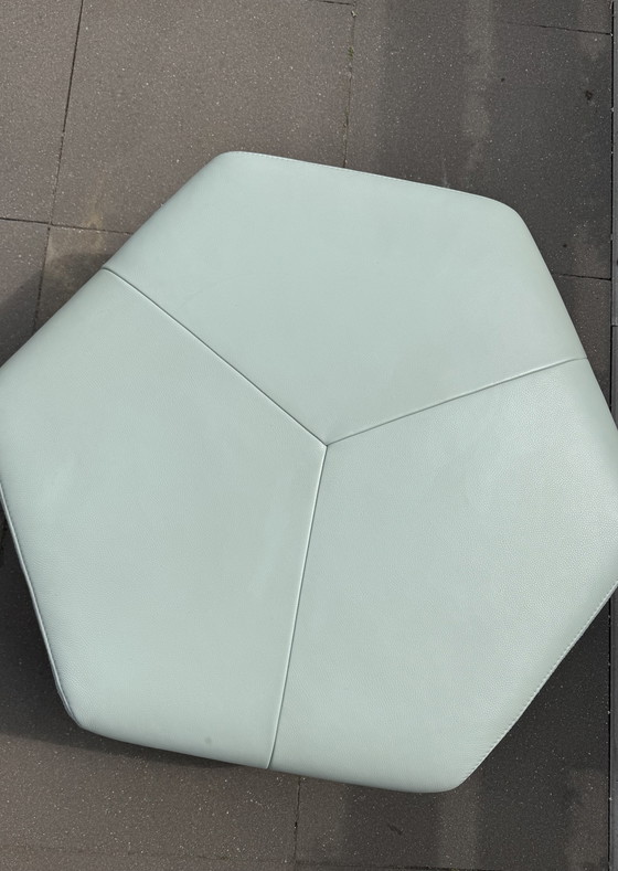 Image 1 of MONTEL hocker mint groen leer 98x40cm zeshoek