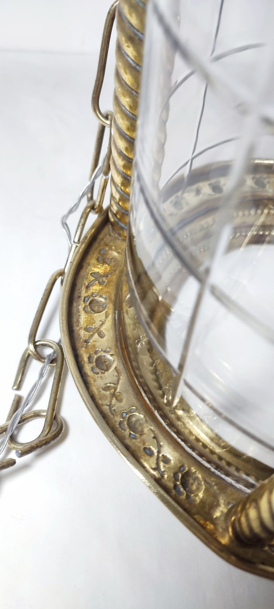 Image 1 of Plafonnier en laiton et cristal. Espagne, années 1940.