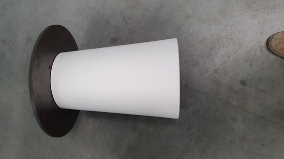 Image 1 of Moooi mesa contenedor + pie extra bajo blanco clásico diseño holandés mesa de jardín exterior/interior marcel wanders