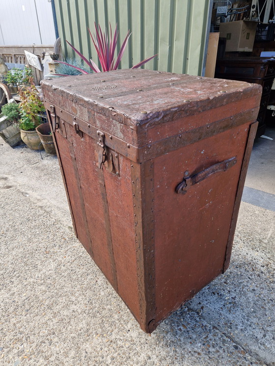 Image 1 of Cassa da cabina antica Bara da nave