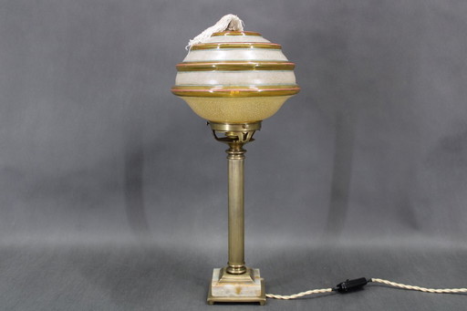 Lampe de table en laiton restaurée des années 1940 avec base en marbre et abat-jour en verre