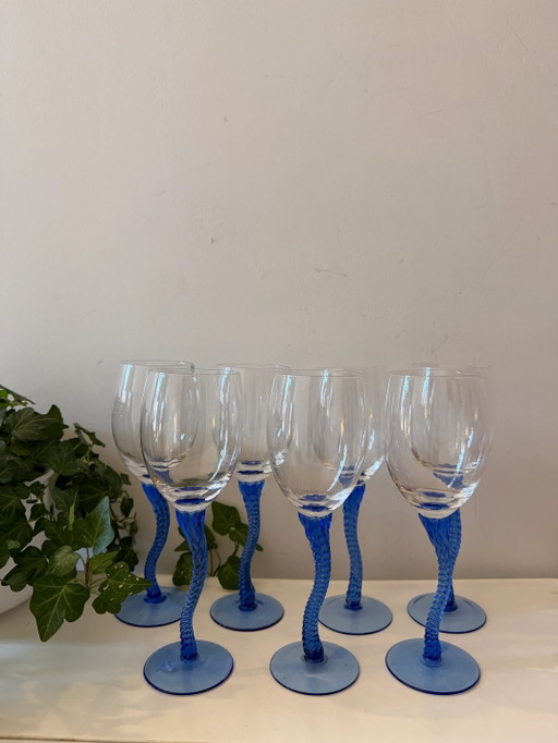 Wine glasses with blue wavy foot