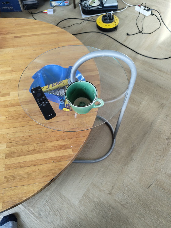 Image 1 of 1 table d'appoint Ikea