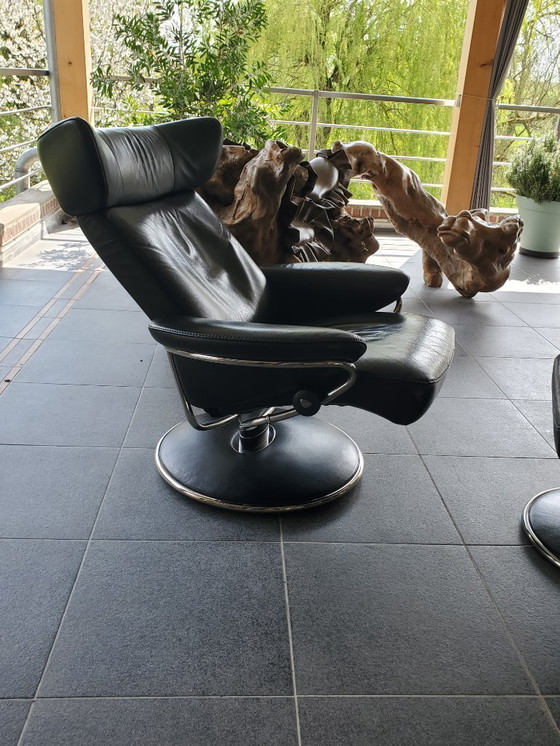 Image 1 of 1 Stressless Jazz Sessel - Schwarzes Leder und passender Hocker (Ref. 4093)