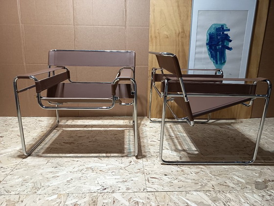 Image 1 of Poltrone Knoll Wassily B3 2 nuove/usate in pelle color noce di Marcel Breuer € 4.400