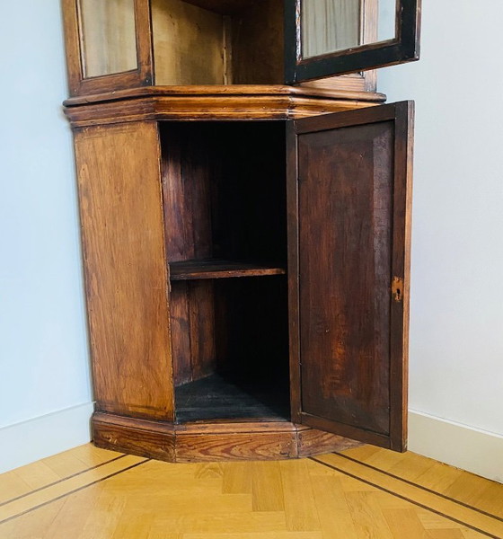 Image 1 of Antico mobile angolare