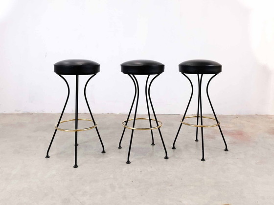 Image 1 of MBM French Set de 3 tabourets de bar 1950s Midcentury laiton et vinyle