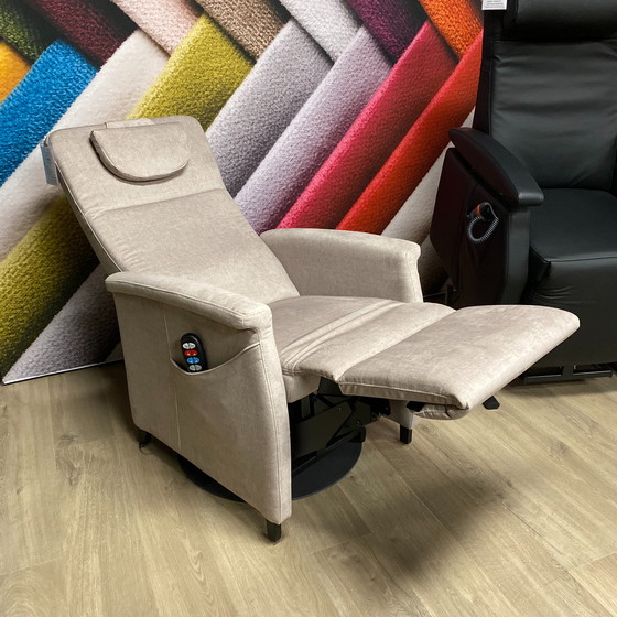 Image 1 of Fitform 580 ELEVO - 3 motores - función de pie