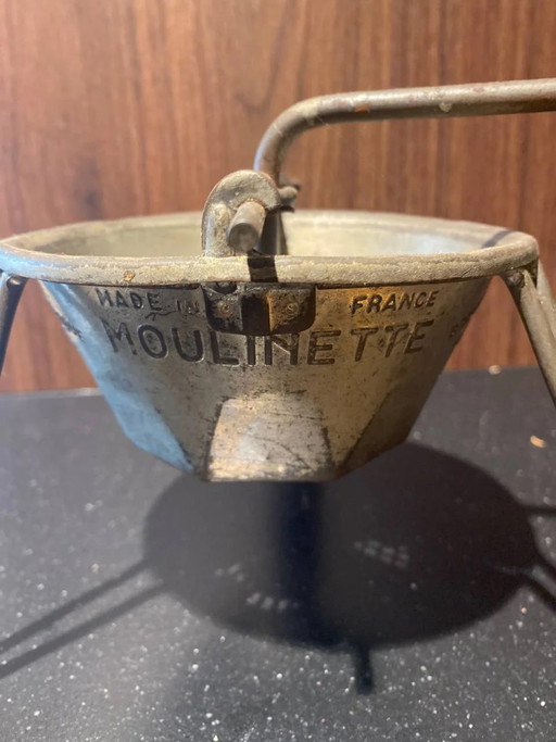 Food Mill Moulinette – Cast Aluminum – Made in France – 1950s-1960s – decoratieve objecten, Aluminium, Wood (photo 2 of 4)