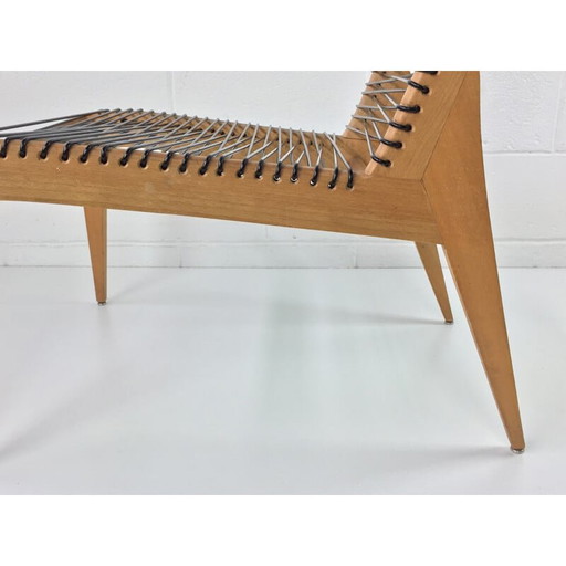 Fauteuil en chêne de Scoubidou par Louis Sognot, 1950