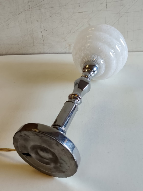 Lámpara de mesa de metal cromado con globo de cristal de Clichy - Mediados del siglo XX – Lámparas de mesa (photo 10 of 10)