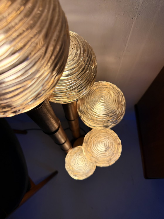 Image 1 of Brutalistische vloerlamp, bamboe & glas ‘80