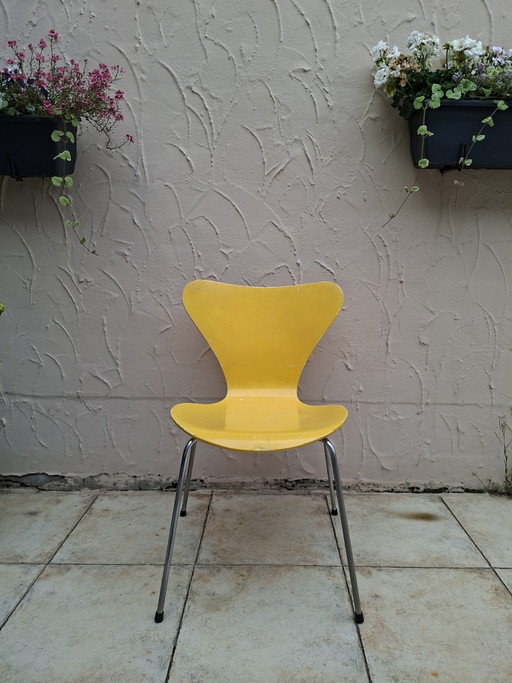 Vlinderstoel Arne Jacobsen Fritz Hansen