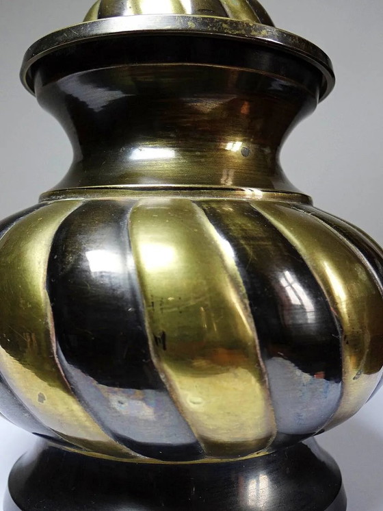Vaso coperto in ottone ritorto, artigianato indiano vintage anni '60-'80., Stoviglie, Marrone (foto 9 di 13)