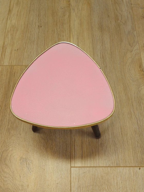 Image 1 of Table d'appoint vintage rose pour plantes, table de fenêtre, table de chevet