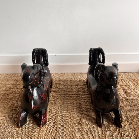 Image 1 of Tavolino da caffè in legno intagliato con testa di ariete doppia, circa 1970