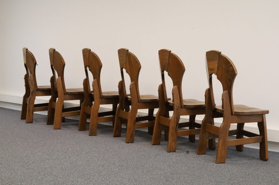 Image 1 of Set di 8 sedie da pranzo brutaliste in legno, anni '70