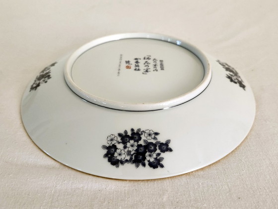 Image 1 of 5 piatti di porcellana giapponese con decorazioni di mani di geisha
